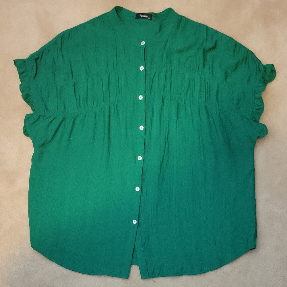 🤑⬇️Amazon Women's Green Button-Down Shirt